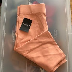 ✨SOLD ✨Peach Forever 21 biker shorts - Size M